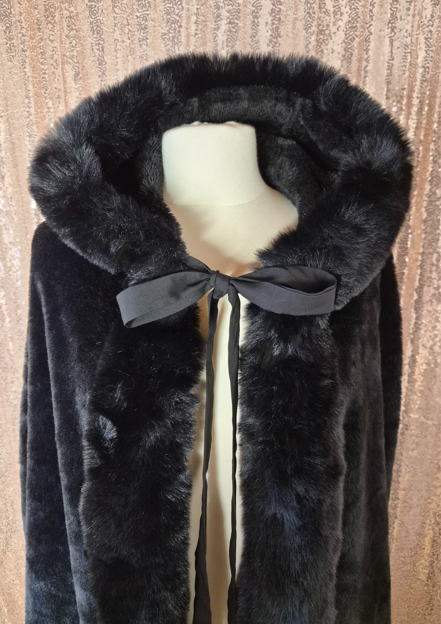 Cape fausse fourrure SCARLETT - Noir