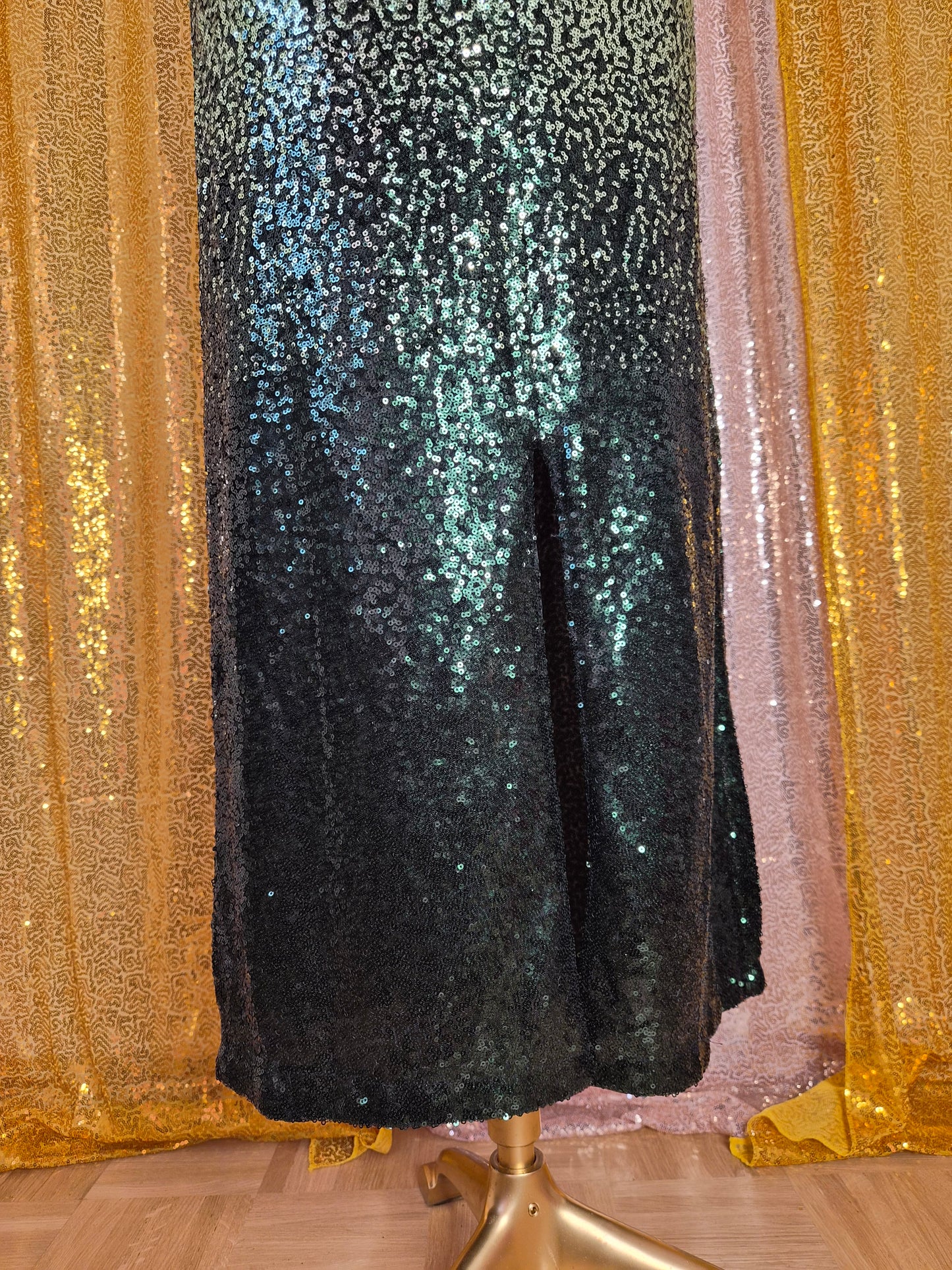 Robe longue à sequins verte